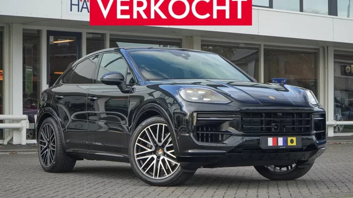 Porsche Cayenne Coupé 3.0 E-Hybrid I Sport design I Pano I 22 inch I ACC I — foto 1