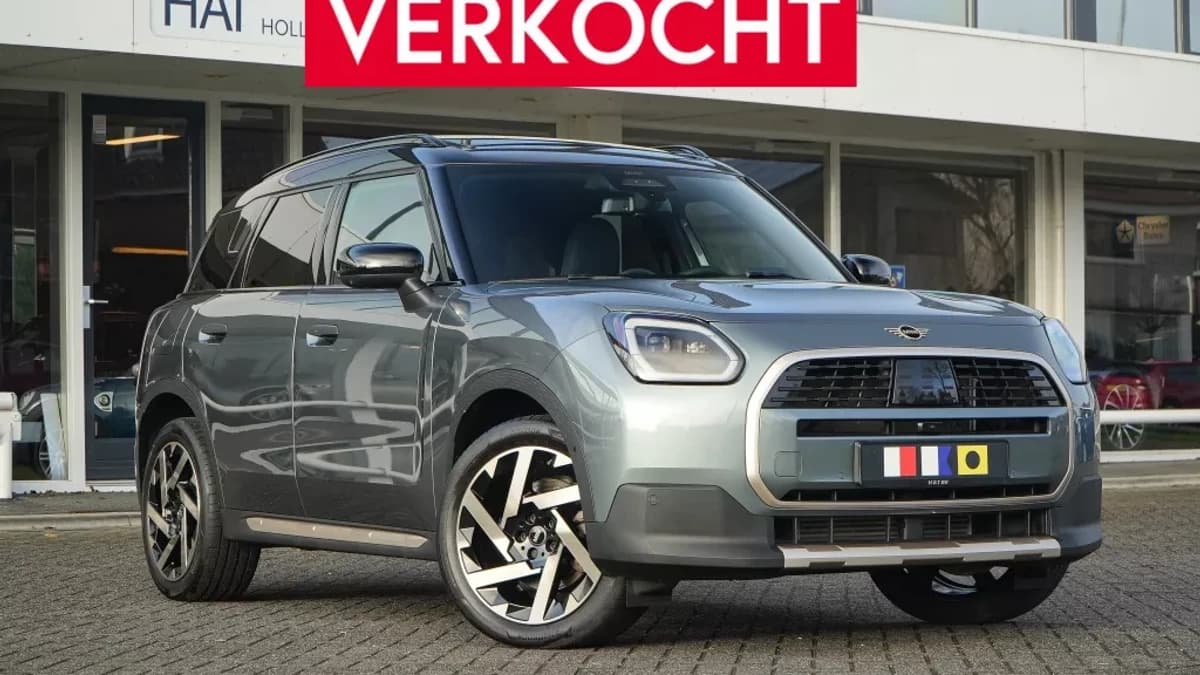 MINI Countryman 1.5 C Favoured XL I Pano IACC I Head-up I Nw. 62300,- — foto 1