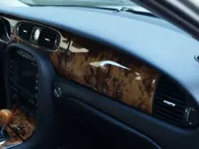 Jaguar XJ thumbnail 11