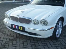 Jaguar XJ thumbnail 14