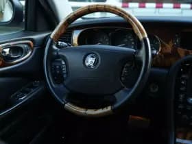 Jaguar XJ thumbnail 7