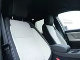 Land Rover Discovery Sport thumbnail 25