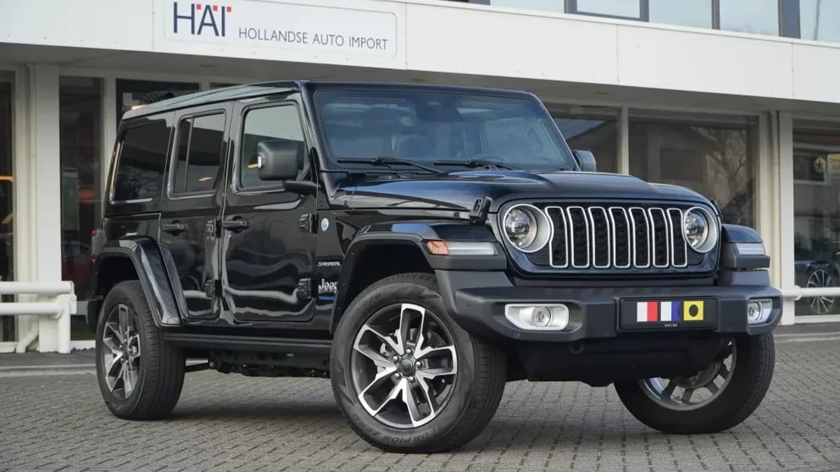 Jeep Wrangler Unlimited 4xe 380 Sahara I Sky-one I ACC I 20 Inch I — foto 1