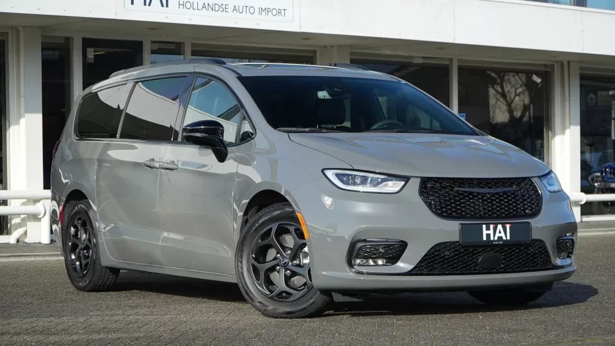 Chrysler Pacifica 3.6 V6 Hybrid S I PANO I ACC I 7-persoons — foto 1