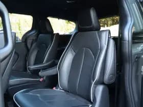 Chrysler Pacifica thumbnail 12