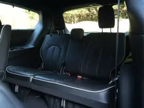 Chrysler Pacifica thumbnail 15