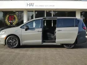 Chrysler Pacifica thumbnail 24