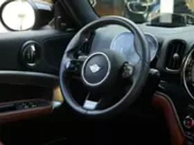 MINI Countryman 2.0 Cooper S E ALL4 Yours John Cooper Works | Pano I ACC thumbnail 5