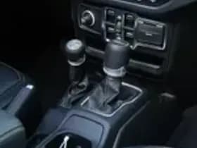 Jeep Wrangler Unlimited 4xe 380 Sahara Sky-one I 4 jaar garantie thumbnail 6