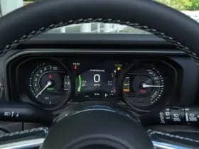 Jeep Wrangler thumbnail 8