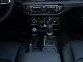 Jeep Wrangler thumbnail 10