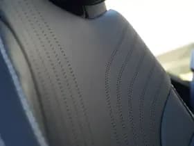 Aston Martin DB11 Volante thumbnail 19