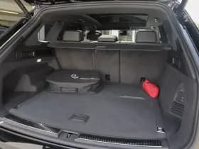 Volkswagen Touareg thumbnail 24