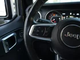 Jeep Wrangler thumbnail 11