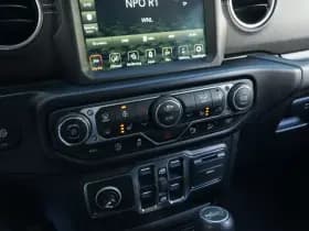 Jeep Wrangler thumbnail 15
