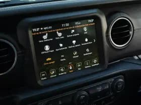 Jeep Wrangler thumbnail 17