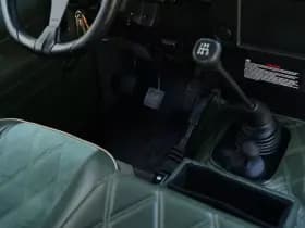 Land Rover Defender thumbnail 25