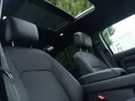 Land Rover Defender thumbnail 30