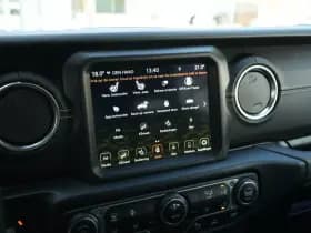 Jeep Wrangler thumbnail 13