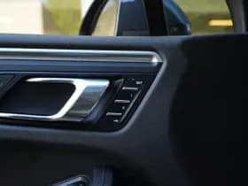 Porsche Macan thumbnail 24