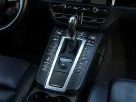 Porsche Macan thumbnail 30