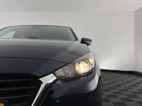 Mazda 3 thumbnail 24