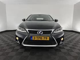 Lexus CT thumbnail 3