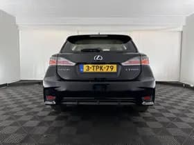 Lexus CT thumbnail 6