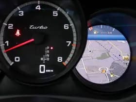 Porsche Macan thumbnail 17