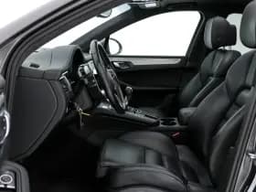 Porsche Macan thumbnail 9