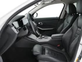 Bmw 3 serie thumbnail 9