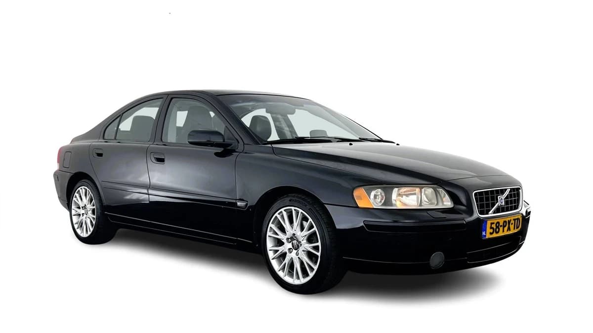 Volvo S60 — foto 1