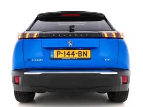 Peugeot E 2008 thumbnail 6