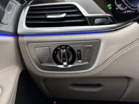 Bmw 7 serie thumbnail 24