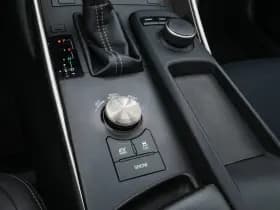 Lexus Is thumbnail 13