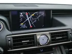 Lexus Is thumbnail 16