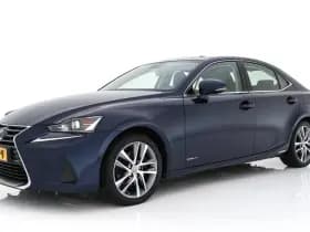 Lexus Is thumbnail 4