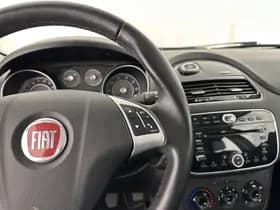 Fiat Punto thumbnail 16