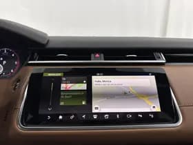 Land Rover Range Rover Velar thumbnail 16