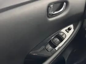Nissan Leaf thumbnail 23