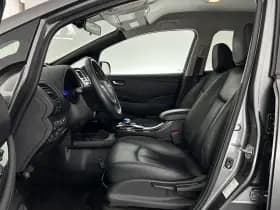 Nissan Leaf thumbnail 9