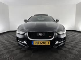 Jaguar XE thumbnail 3
