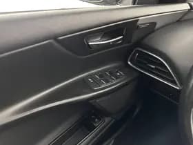 Jaguar XE thumbnail 21