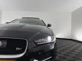 Jaguar XE thumbnail 26