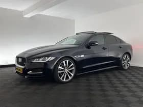 Jaguar XE thumbnail 4