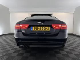 Jaguar XE thumbnail 6