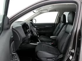 Mitsubishi Outlander thumbnail 9