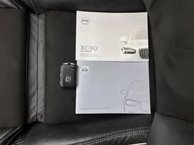 Volvo XC90 thumbnail 37
