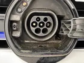 Volkswagen Golf thumbnail 23