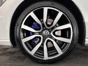Volkswagen Golf thumbnail 24